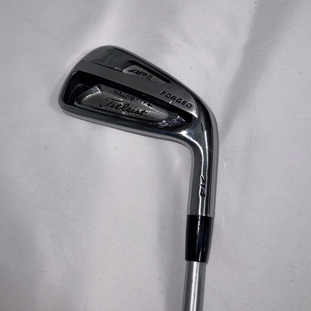 TITLEIST AP2 714 4 IRON KBS TOUR C-TAPER LITE 115G EXTRA STIFF X FLEX JUMBO GRIP - Picture 7 of 10